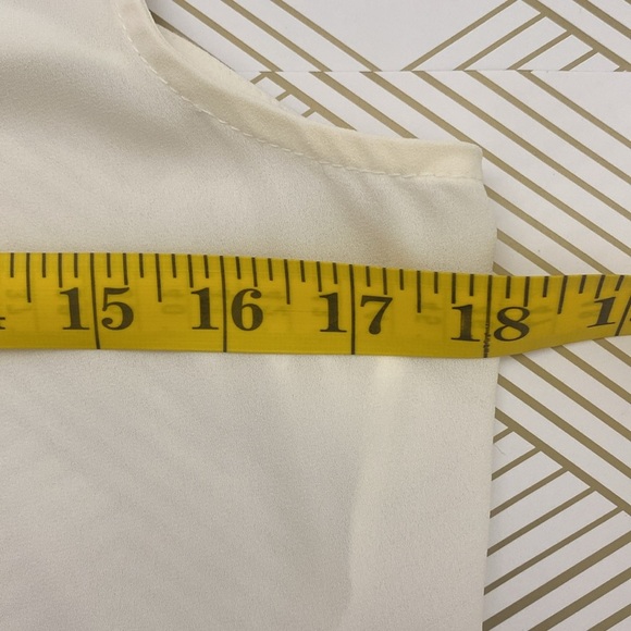 Express white and black no sleeves - Picture 6 of 9